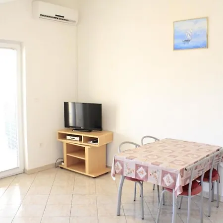 Lucija Daire Sveti Petar (Zadar)