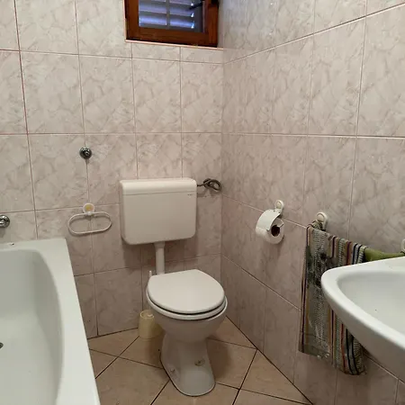 Lucija Apartman *